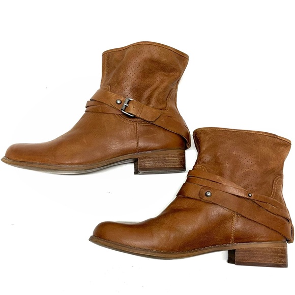 Marc Fisher Rosan Perforated Buckled Ankle Leather Boots Pull On Natural Tan 9.5 - Picture 10 of 17